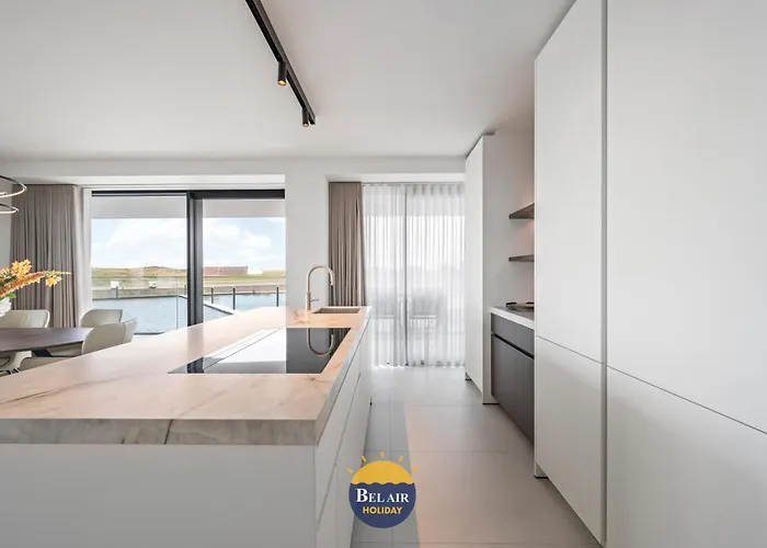 Stylish And Luxurious 3-bedroom With A Large Sunny Terrace T19 Appartement