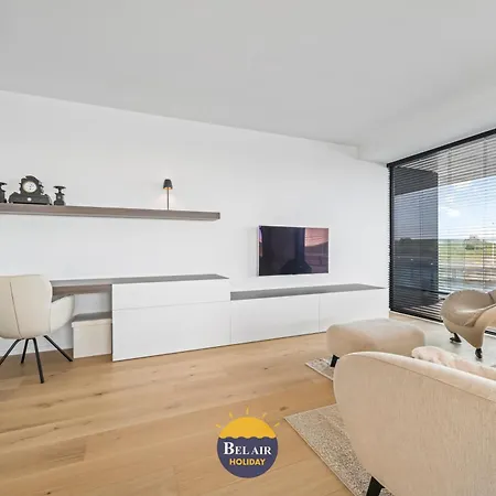 Stylish And Luxurious 3-bedroom With A Large Sunny Terrace T19 Апартаменты Остенде