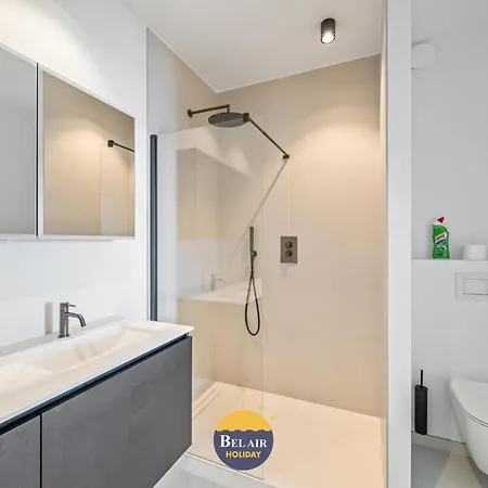 Stylish And Luxurious 3-bedroom With A Large Sunny Terrace T19